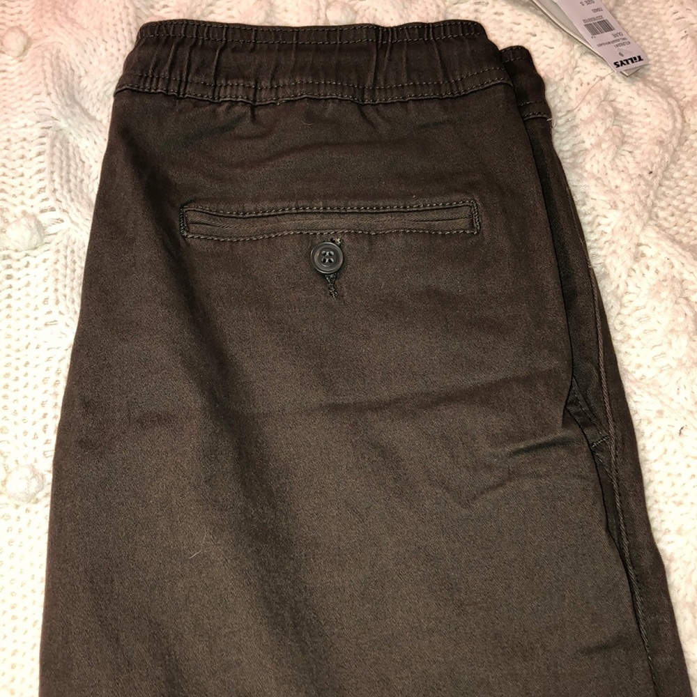 Tilly’s brown joggers